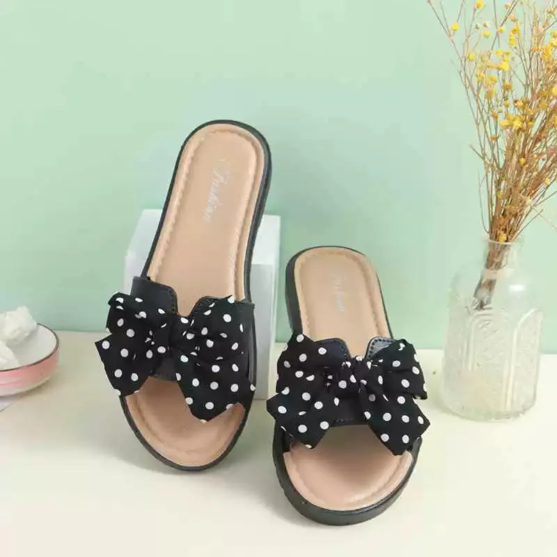 Beach Casual Indoor and Outdoor Non Slip Flats Sandals