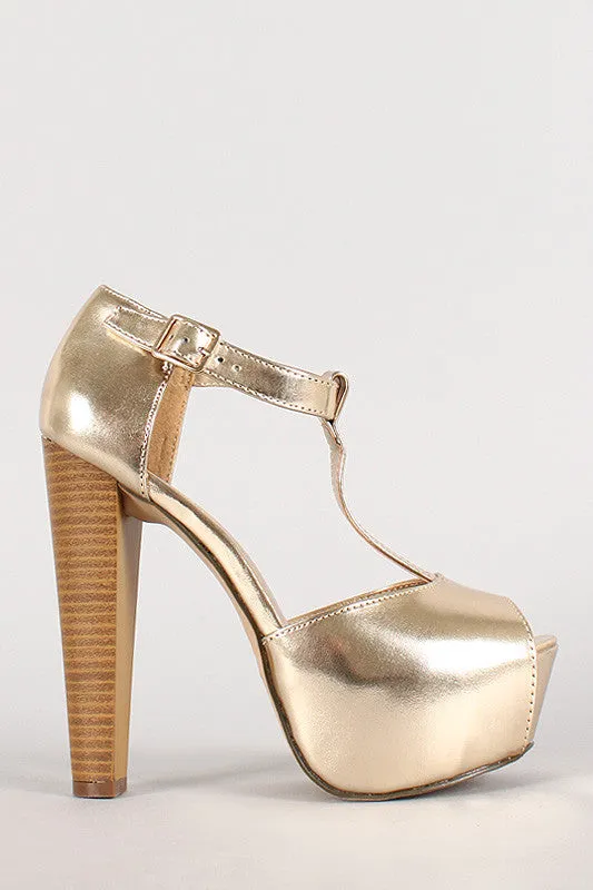 Breckelle Metallic T-Strap Platform Heel