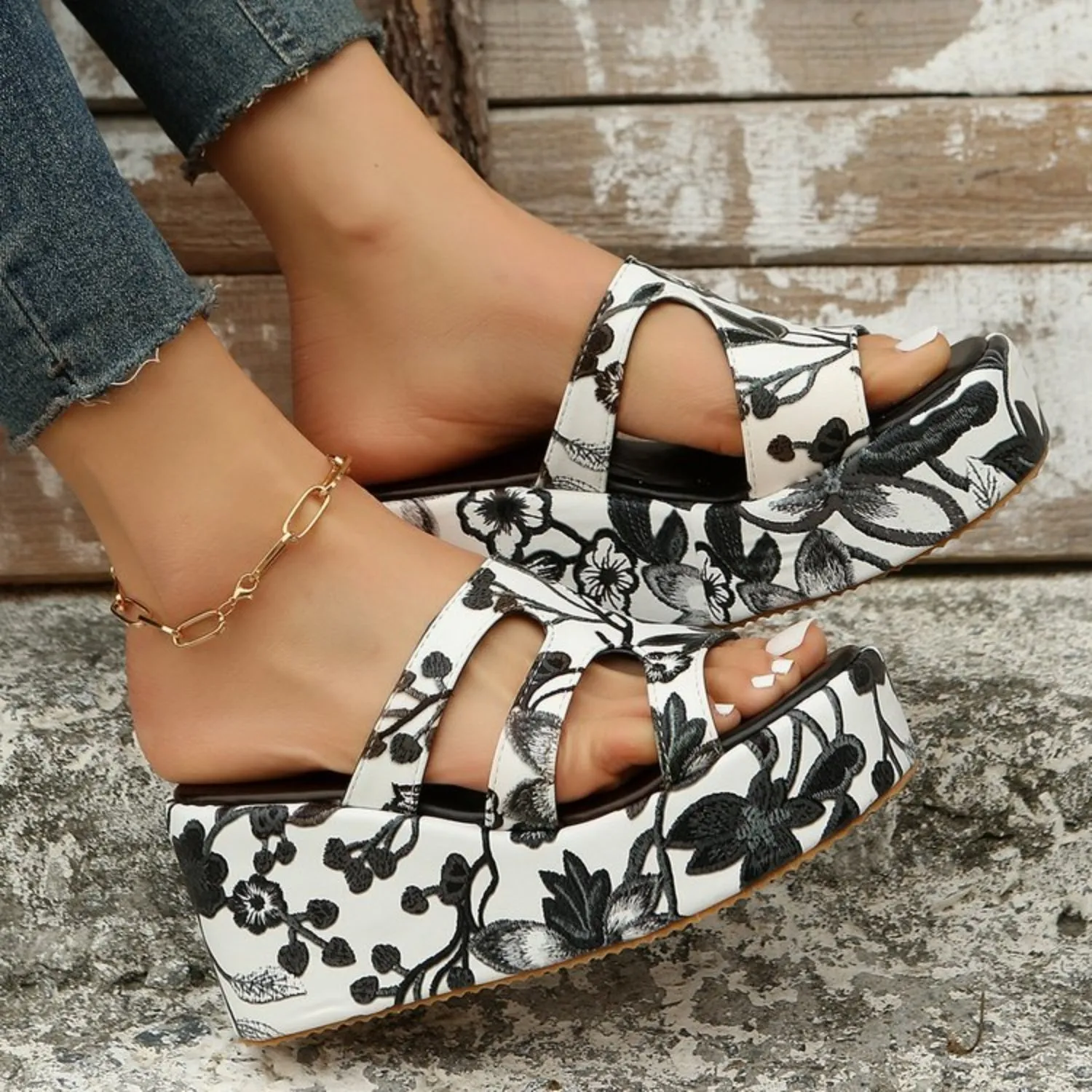 Cutout Floral Peep Toe Wedges Platform Sandals