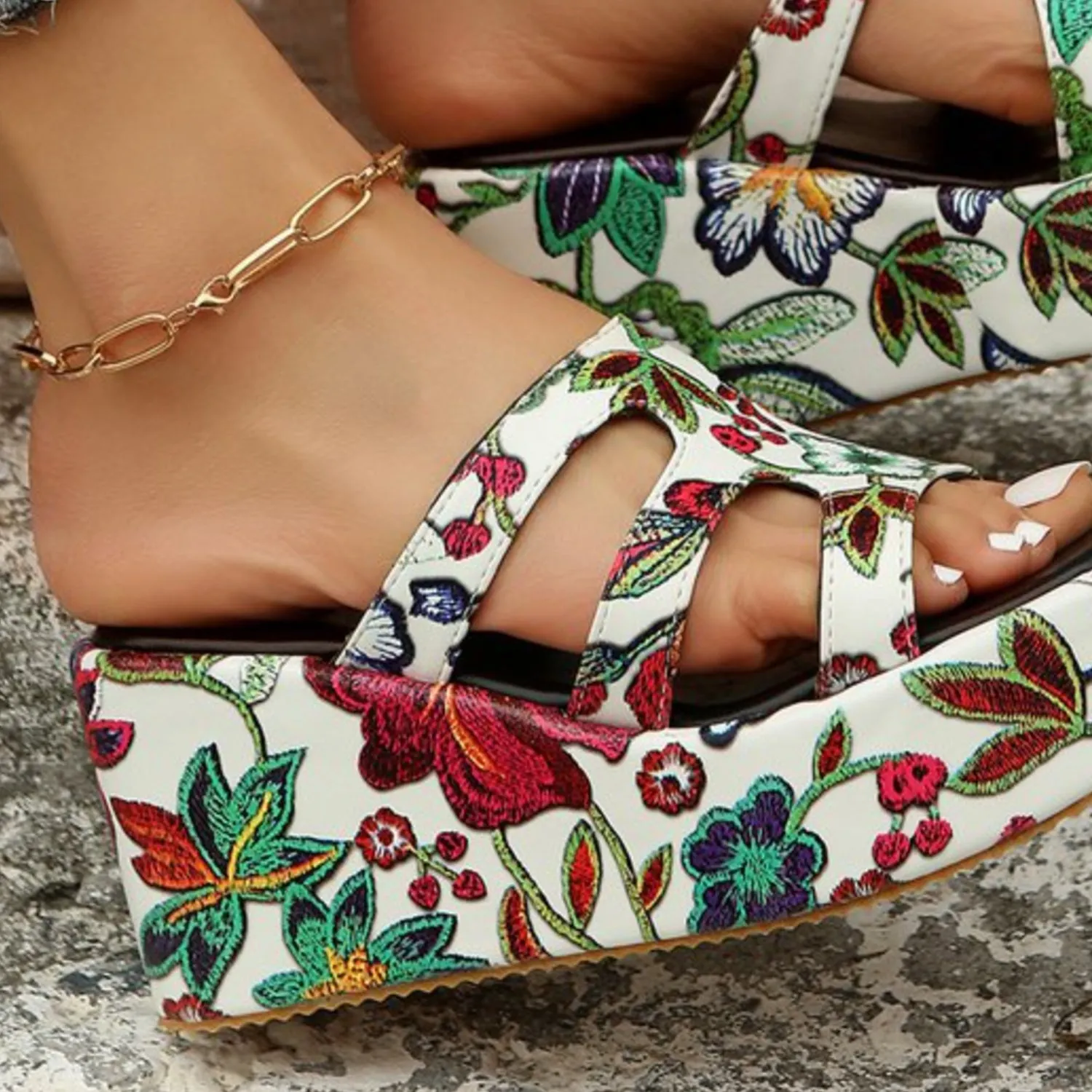 Cutout Floral Peep Toe Wedges Platform Sandals