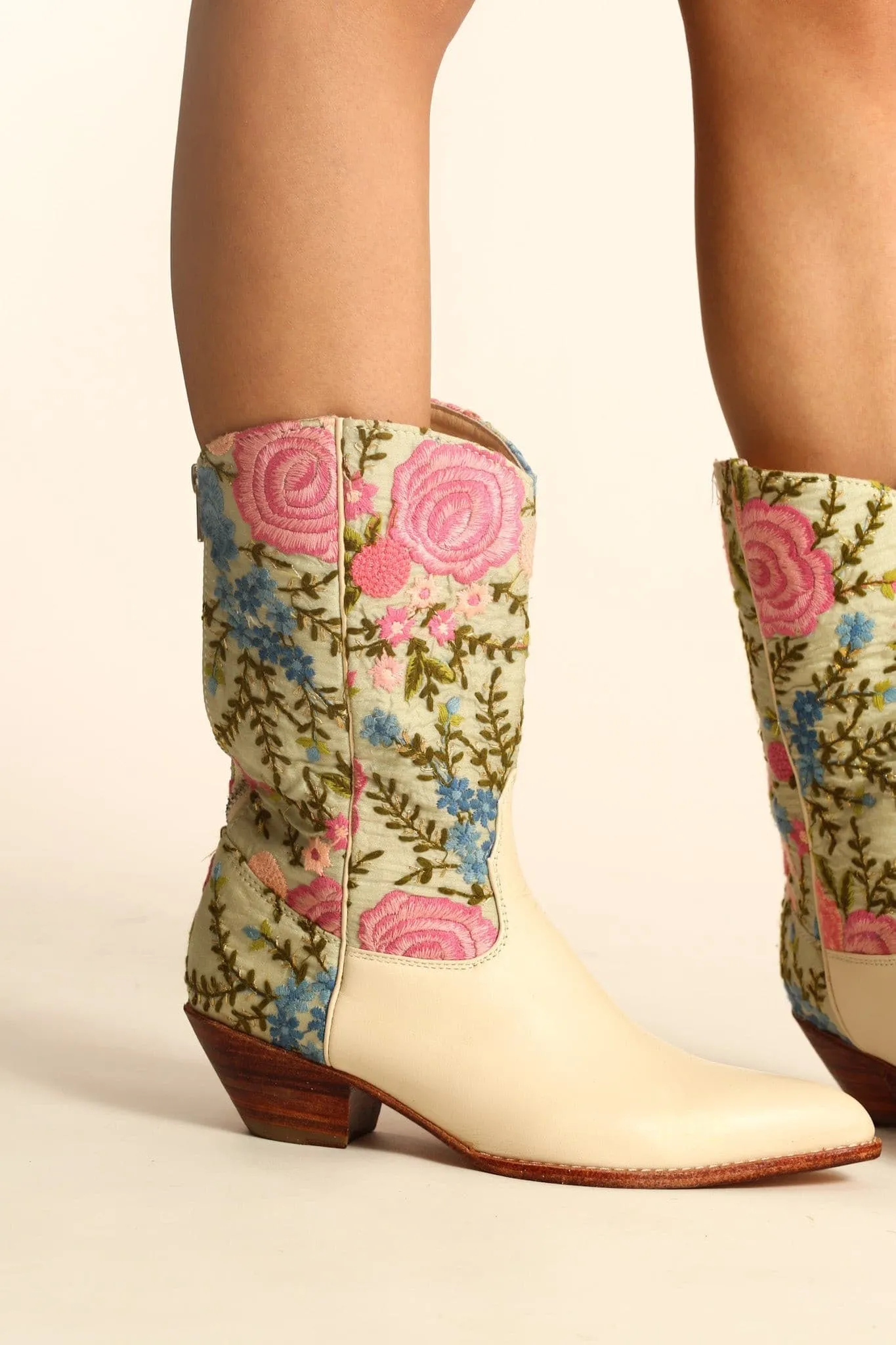 EMBROIDERED WESTERN FABRIC BOOTS WANISA