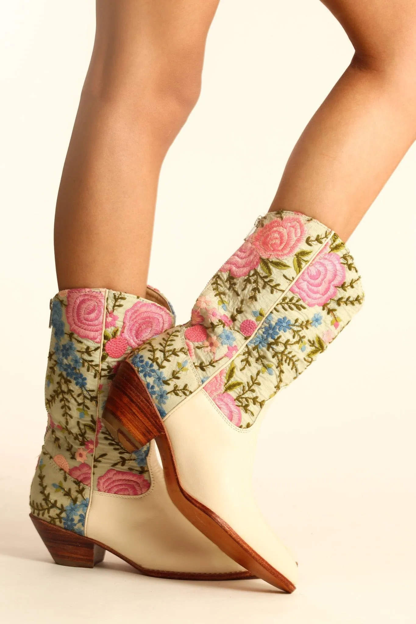 EMBROIDERED WESTERN FABRIC BOOTS WANISA