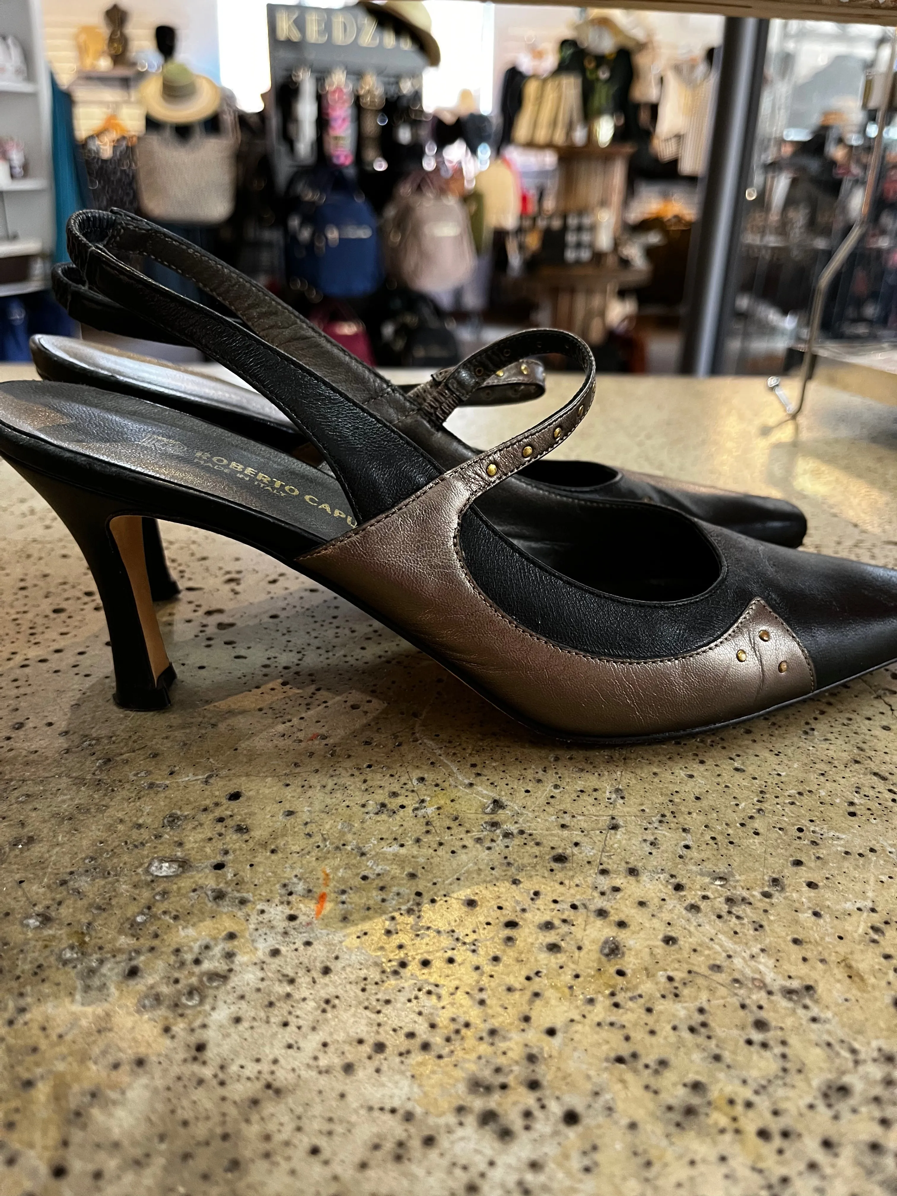 Roberto Capucci Leather Heels (Size 8 1/2)